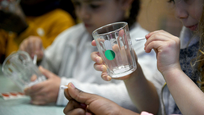 Echange de lumignons école maternelle Frédéric Mistral - 1 